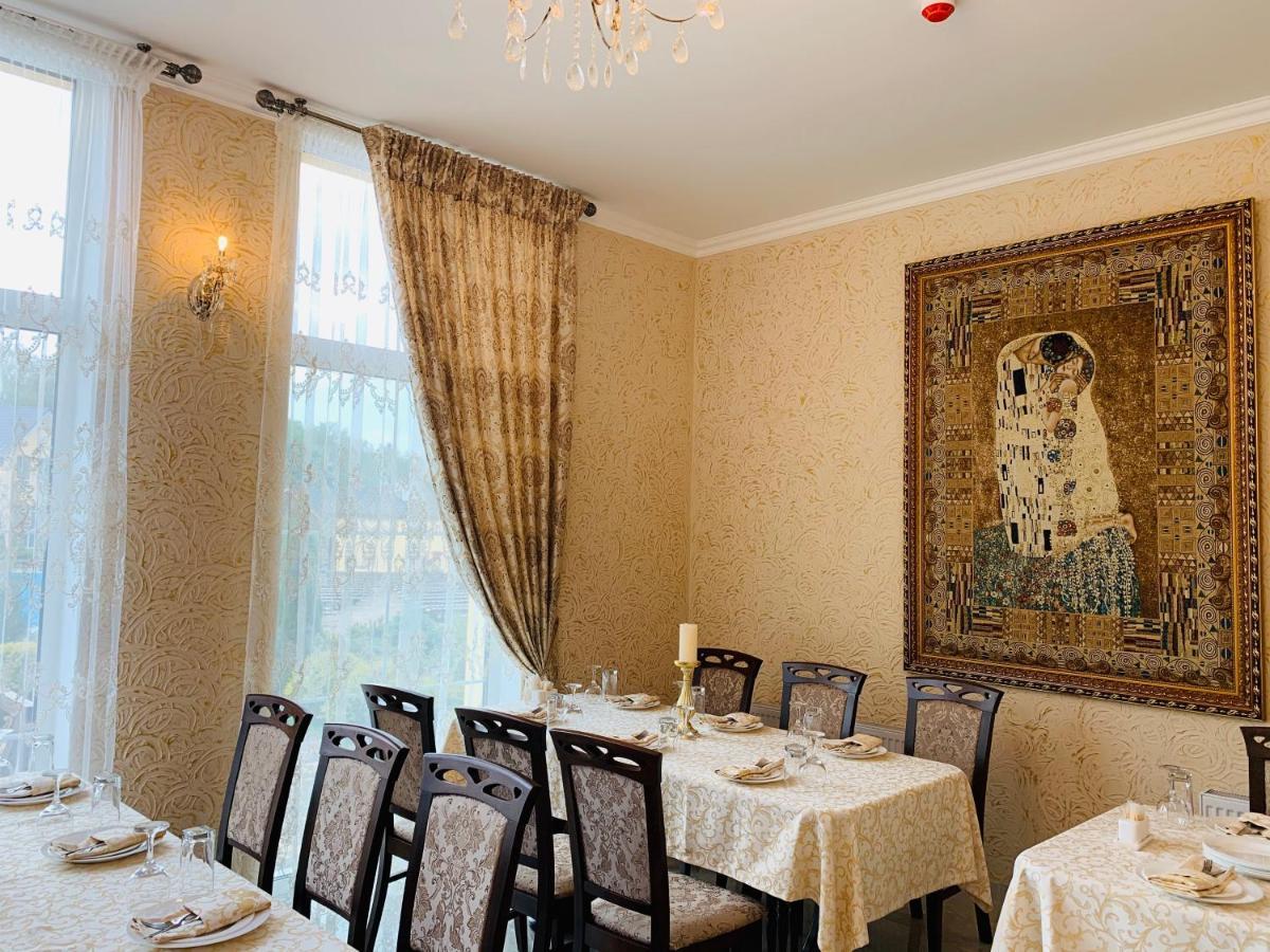Villa San Marino Ворзель Экстерьер фото