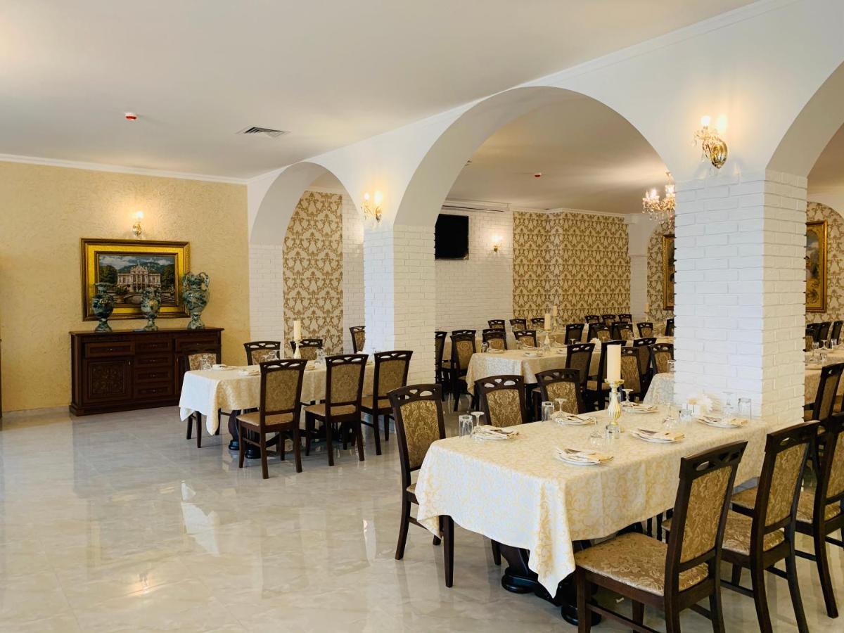 Villa San Marino Ворзель Экстерьер фото