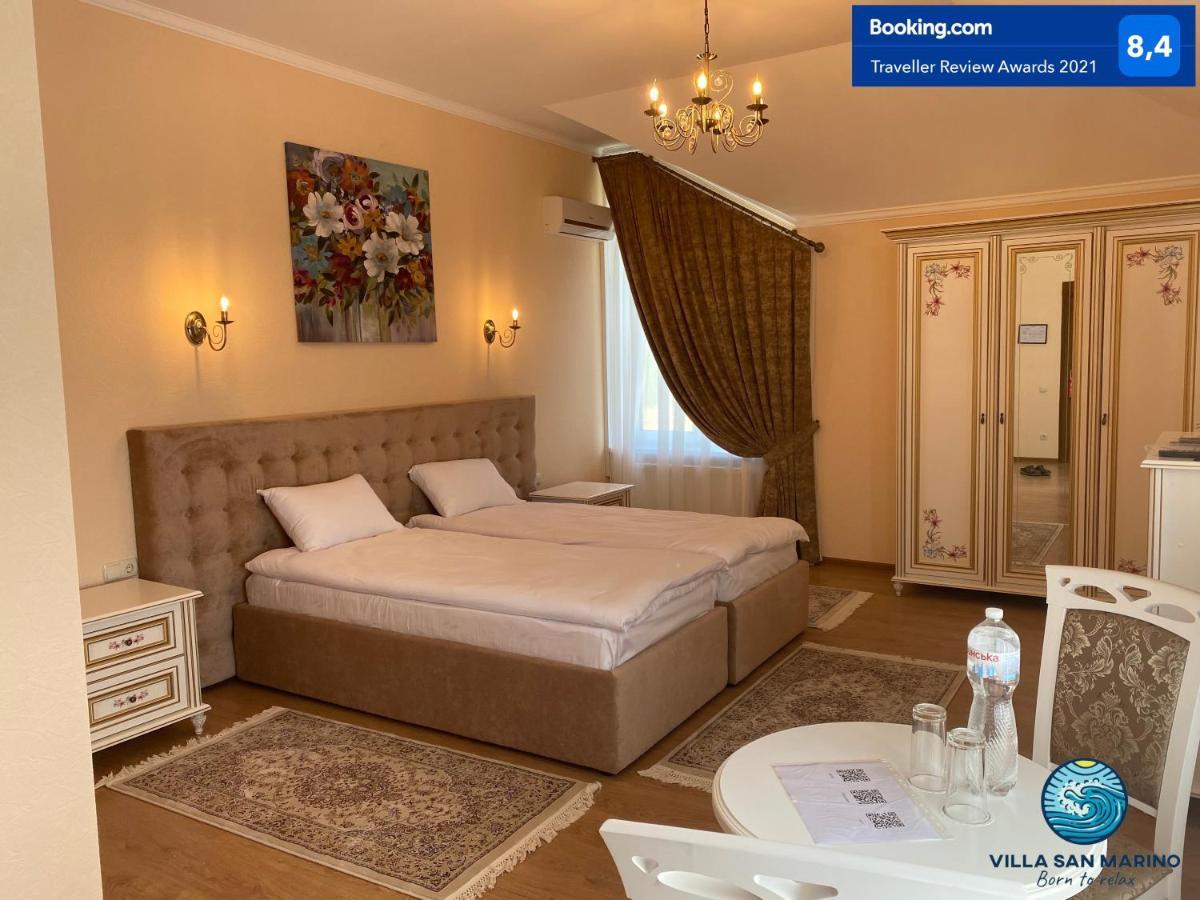 Villa San Marino Ворзель Экстерьер фото