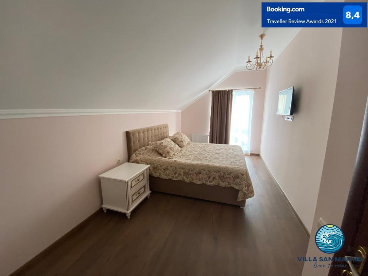 Villa San Marino Ворзель Экстерьер фото