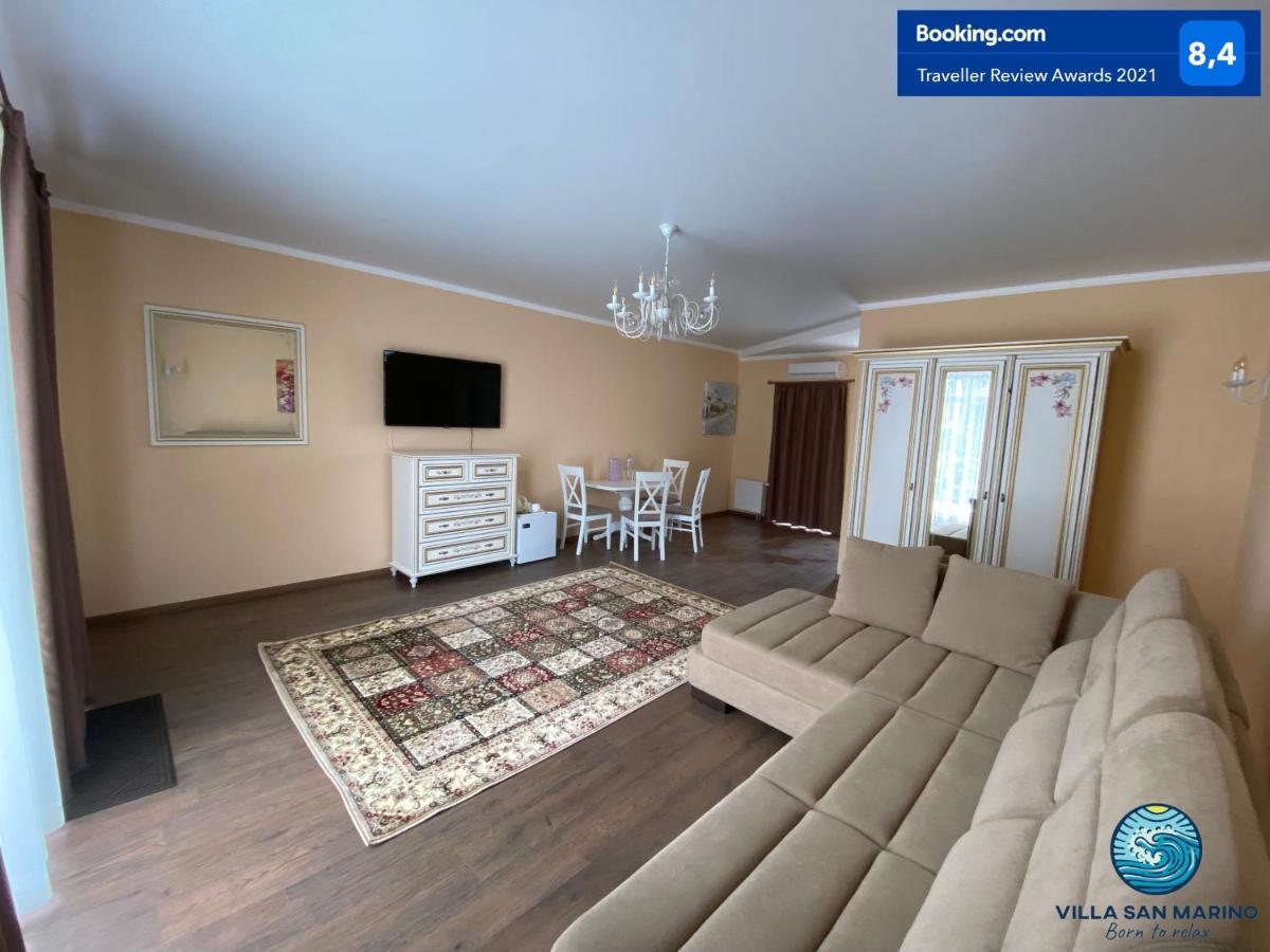 Villa San Marino Ворзель Экстерьер фото